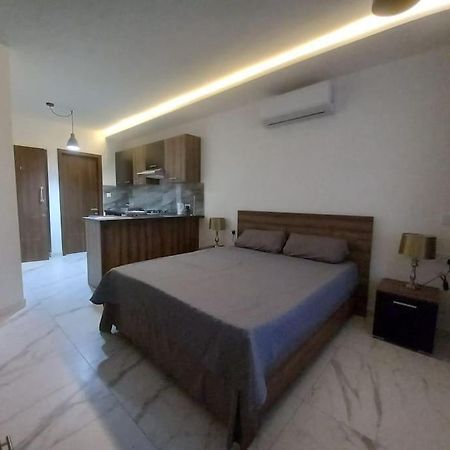 Gudja Brand New 1 Bedroom Studio Flat מראה חיצוני תמונה